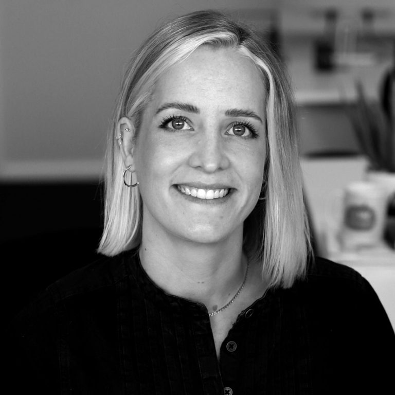 Robyn Hutton